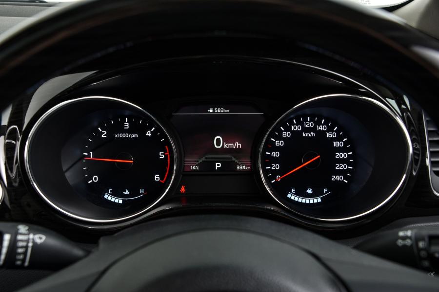 Панель приборов Kia Grand Sedona (YP) 2018 года  (ZA) (фото 27 из 40)